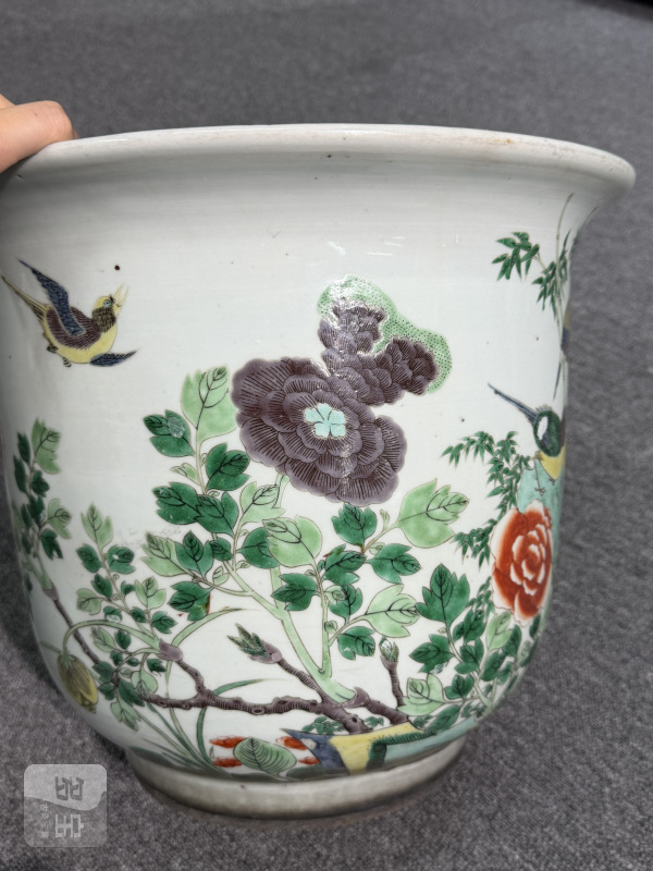 清晚期五彩雉鸡牡丹纹大花盆 - 图3